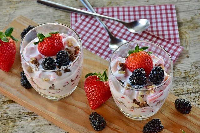 Helado con frutas